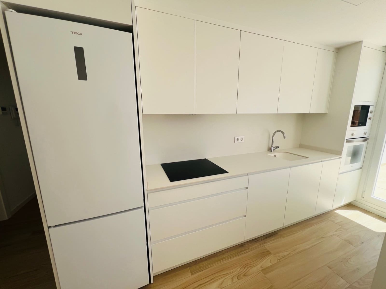2 bedroom Penthouse for rent in La Xara with garage - € 1,300 (Ref: 9860820)