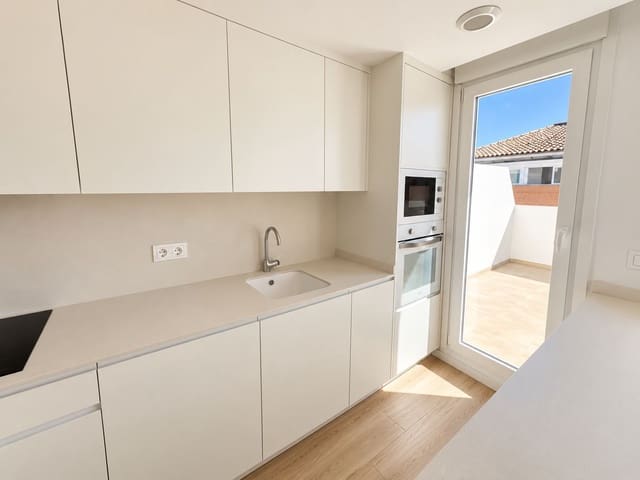2 quarto Penthouse para venda em La Xara, Dénia com piscina garagem - 295 000 € (Ref: 9860820)