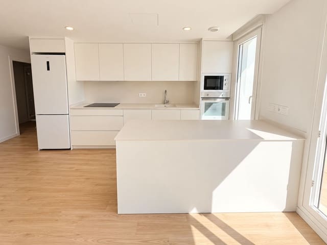 2 quarto Penthouse para venda em La Xara, Dénia com piscina garagem - 295 000 € (Ref: 9860820)