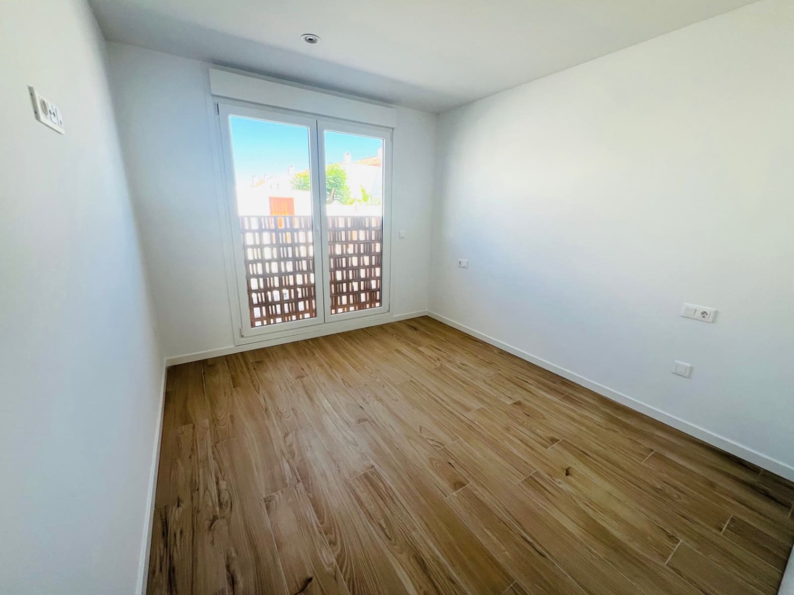 Appartement de 2 chambres à louer à La Xara avec piscine garage - 1 200 € (Ref: 9862459)
