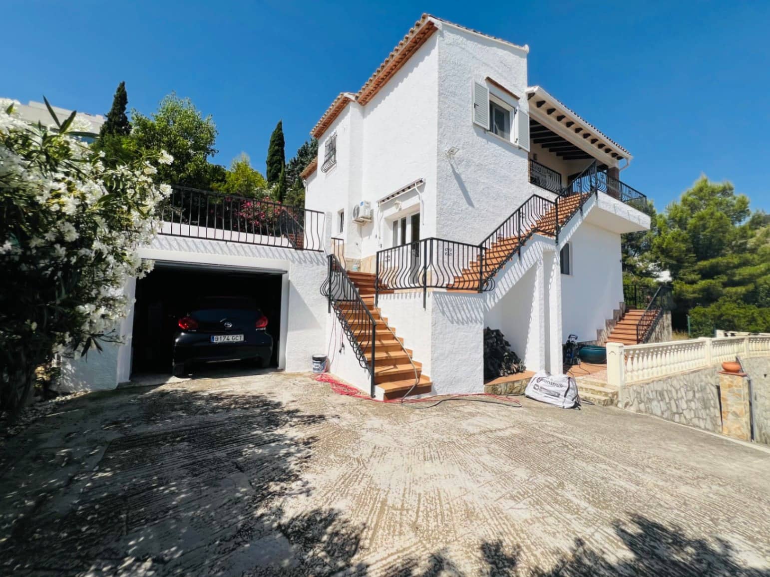 4 soveværelse Villa til salg i La Sella med swimmingpool garage - € 395.000 (Ref: 9946021)