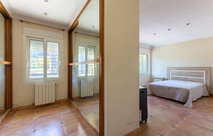 5 bedroom Finca/Country House for rent in Pedreguer with pool garage - € 3,500 (Ref: 9973812)