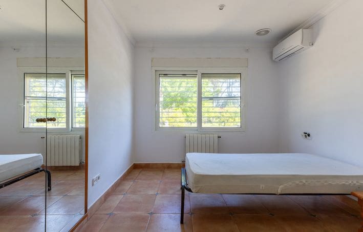 5 bedroom Finca/Country House for rent in Pedreguer with pool garage - € 3,500 (Ref: 9973812)