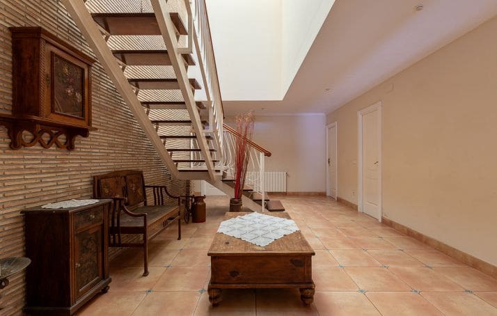 5 bedroom Finca/Country House for rent in Pedreguer with pool garage - € 3,500 (Ref: 9973812)