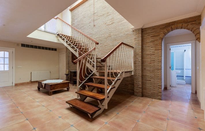 5 bedroom Finca/Country House for rent in Pedreguer with pool garage - € 3,500 (Ref: 9973812)