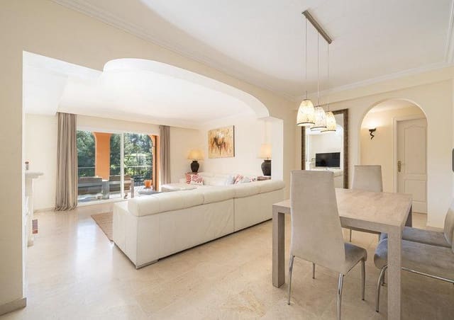 2 bedroom Apartment for sale in Bendinat, Calvià with pool garage - € 975,000 (Ref: 9740081)