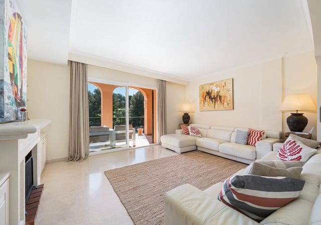 2 bedroom Apartment for sale in Bendinat, Calvià with pool garage - € 975,000 (Ref: 9740081)