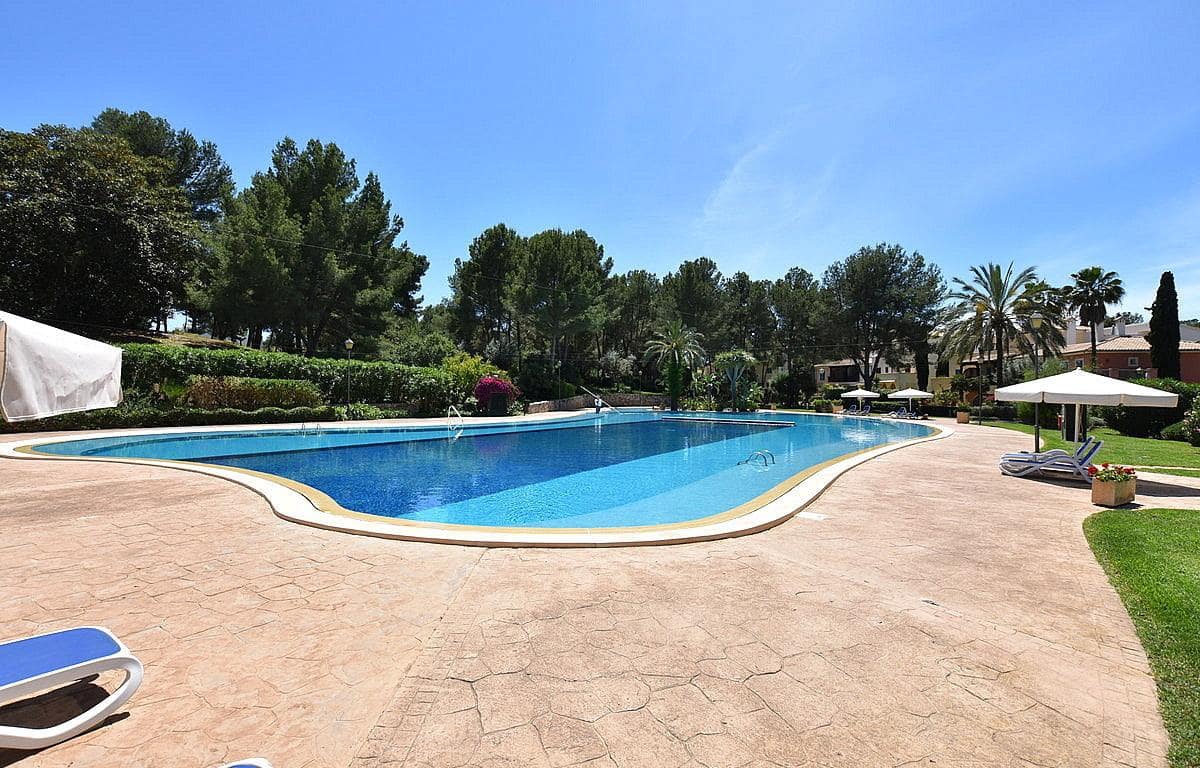 2 bedroom Apartment for sale in Bendinat with pool garage - € 975,000 (Ref: 9740081)