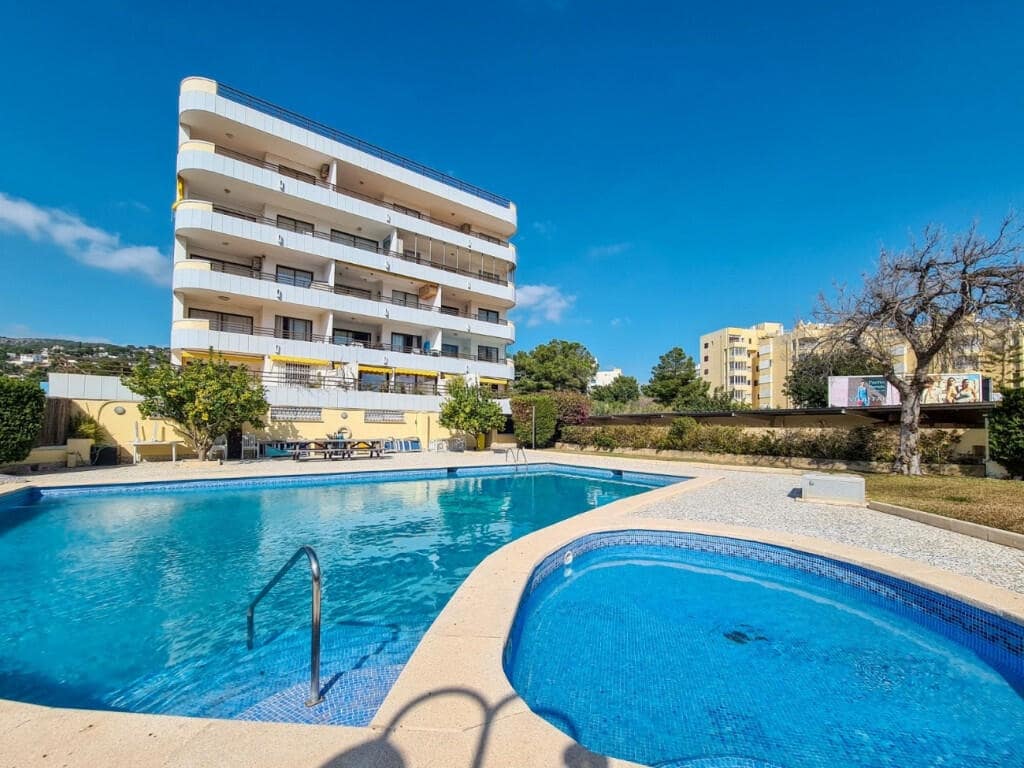 2 bedroom Apartment for sale in Portals Nous with pool garage - € 795,000 (Ref: 9740217)