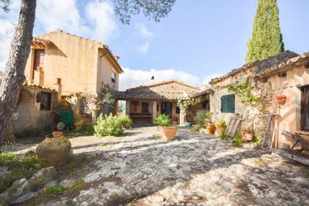 4 bedroom Finca/Country House for sale in Galilea - € 875,000 (Ref: 9743084)