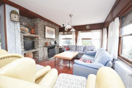 4 bedroom Finca/Country House for sale in Galilea - € 875,000 (Ref: 9743084)