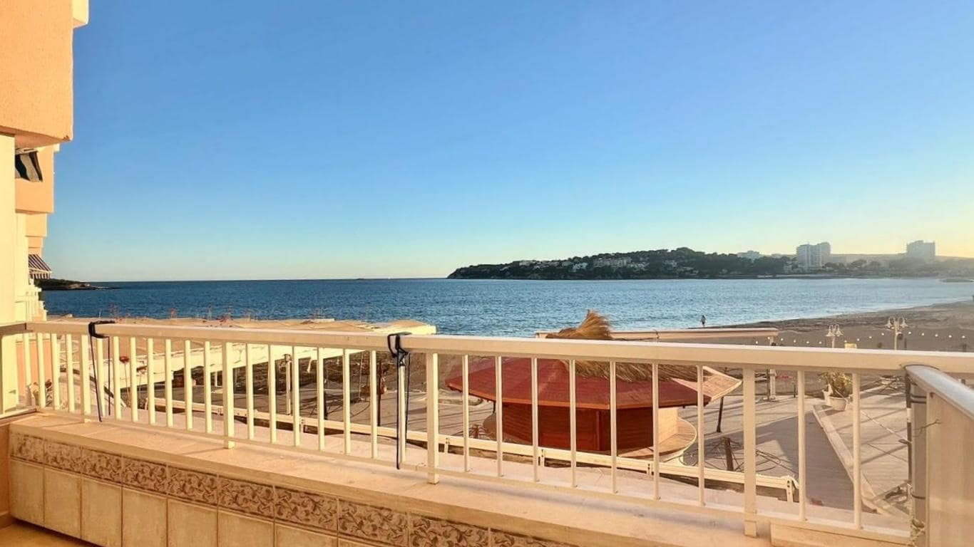 1 bedroom Apartment for sale in Magalluf with pool - € 320,000 (Ref: 9743169)