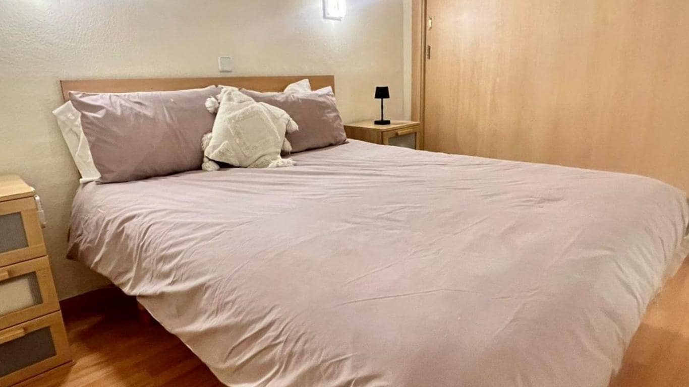 1 bedroom Apartment for sale in Magalluf with pool - € 320,000 (Ref: 9743169)