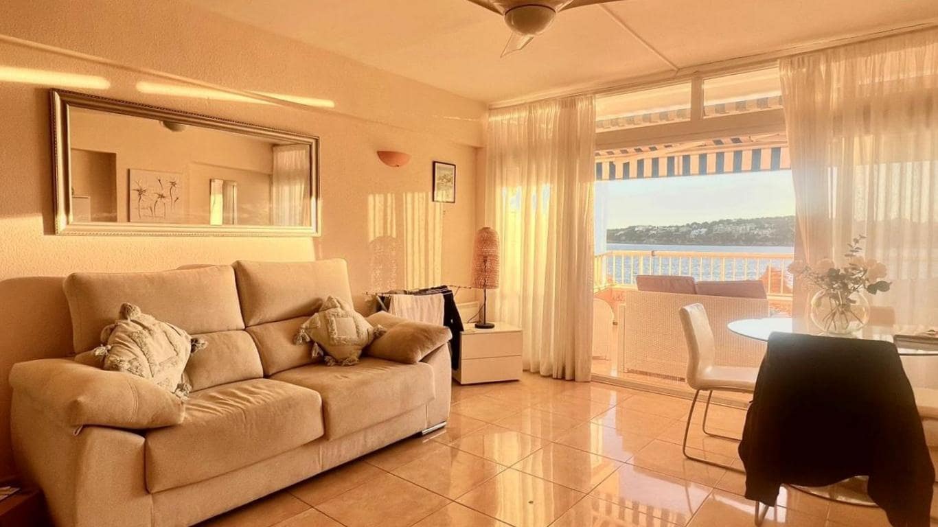 1 bedroom Apartment for sale in Magalluf with pool - € 320,000 (Ref: 9743169)