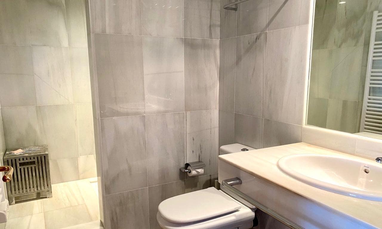 2 makuuhuone Huoneisto myytävänä paikassa Bendinat mukana uima-altaan 
autotalli - 890 000 € (Ref: 9748336)