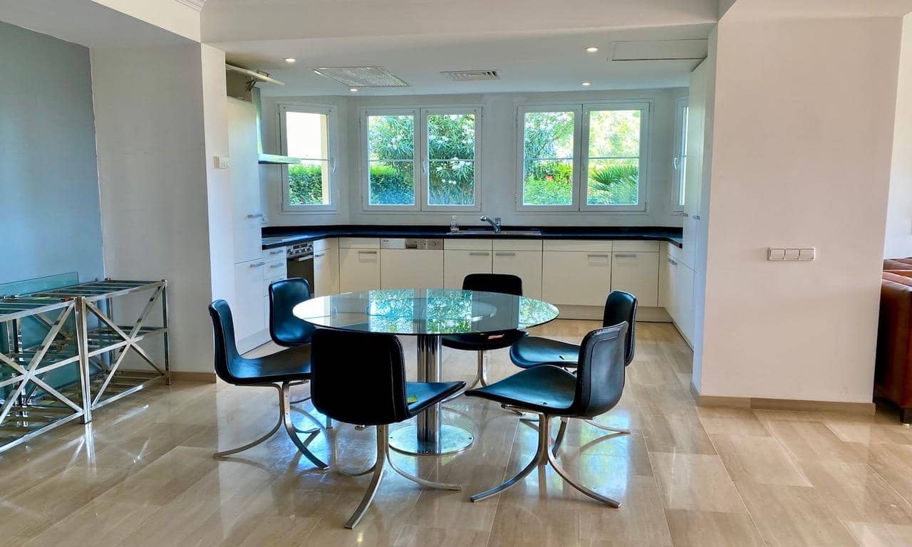 2 makuuhuone Huoneisto myytävänä paikassa Bendinat mukana uima-altaan 
autotalli - 890 000 € (Ref: 9748336)