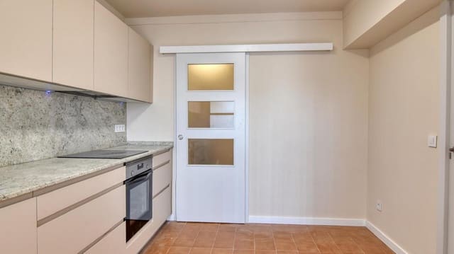 3 slaapkamer Appartement te koop in Portals Nous, Calvià met garage - € 665.000 (Ref: 9752334)