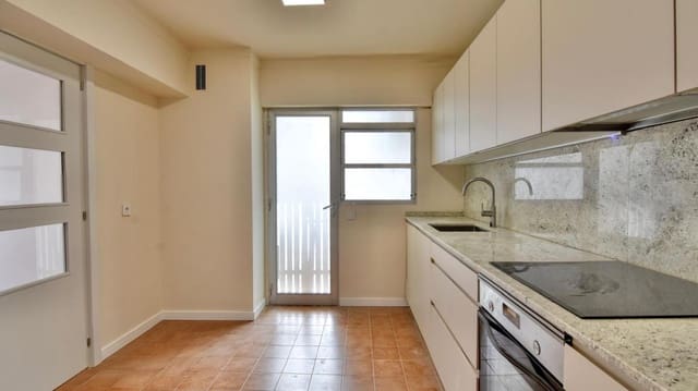 3 slaapkamer Appartement te koop in Portals Nous, Calvià met garage - € 665.000 (Ref: 9752334)