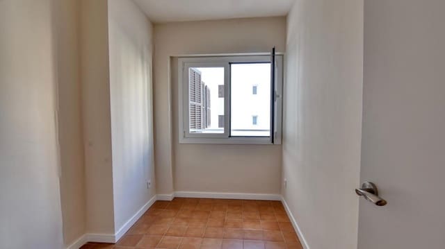 3 slaapkamer Appartement te koop in Portals Nous, Calvià met garage - € 665.000 (Ref: 9752334)