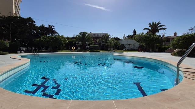 Apartamento de 2 habitaciones en Palmanova, Calvià en venta con piscina - 325.000 € (Ref: 9753576)