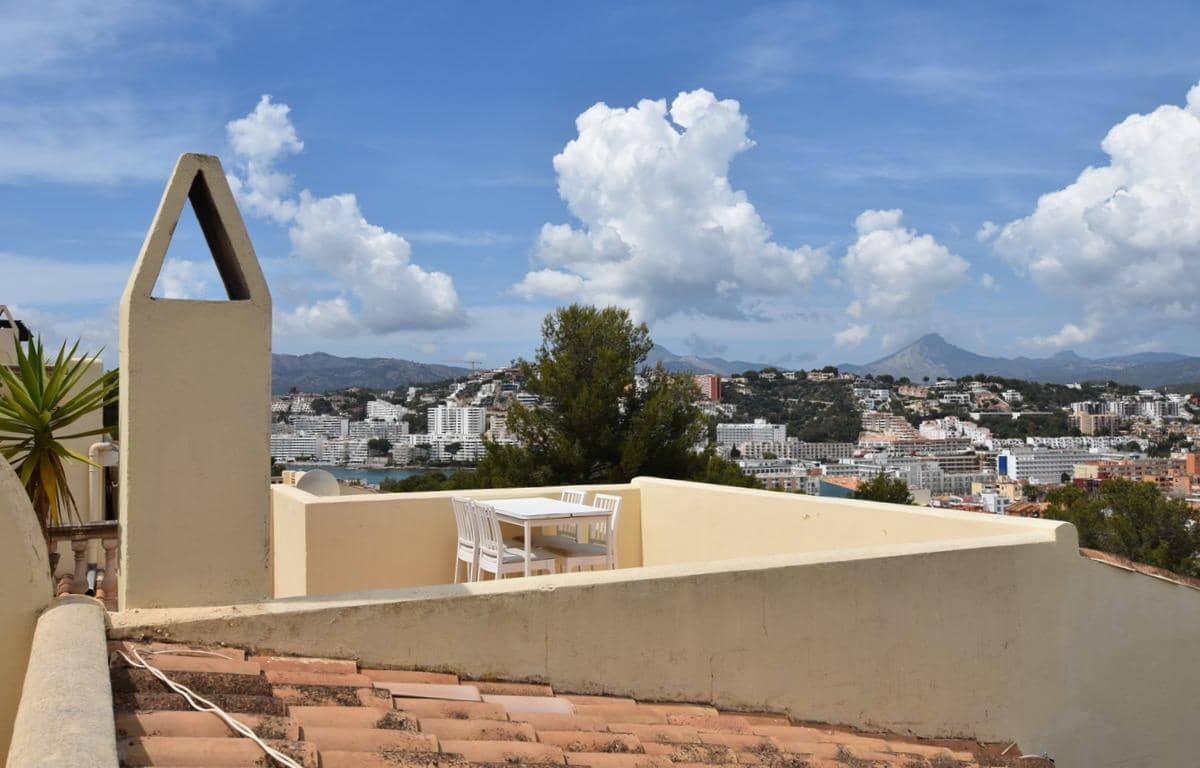 1 sypialnia Apartament do wynajęcia w Santa Ponsa z basenem garażem - 1 350 € (Ref: 9757533)