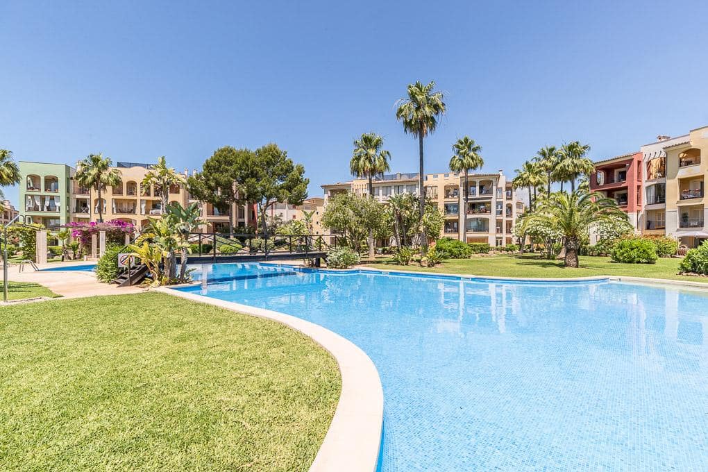 3 bedroom Apartment for sale in Santa Ponsa with pool garage - € 890,000 (Ref: 9844133)