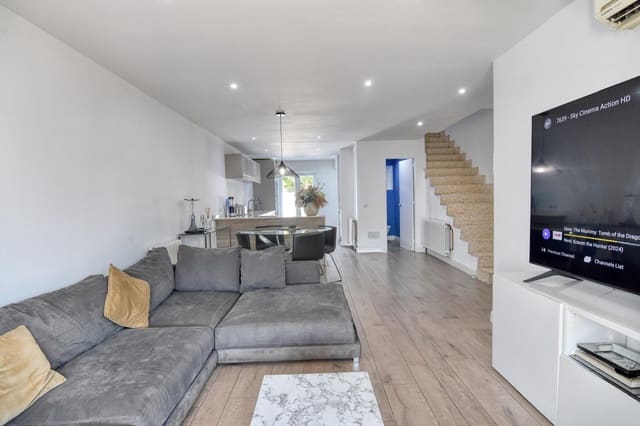 3 sypialnia Dom na sprzedaż w Portals Nous, Calvià z basenem garażem - 850 000 € (Ref: 9866123)