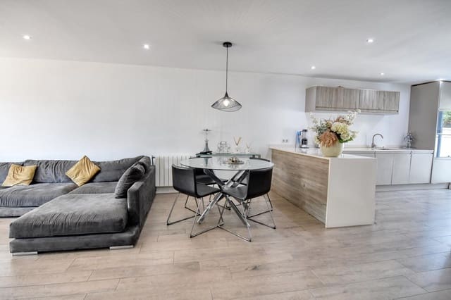 3 sypialnia Dom na sprzedaż w Portals Nous, Calvià z basenem garażem - 850 000 € (Ref: 9866123)