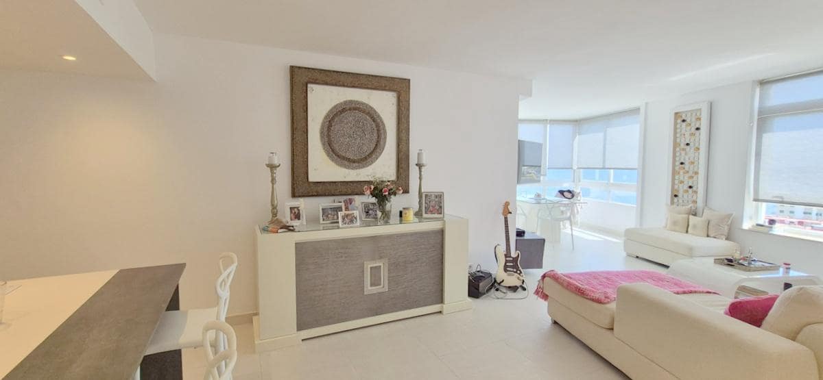 2 bedroom Apartment for sale in Illetas with pool - € 795,000 (Ref: 9908877)