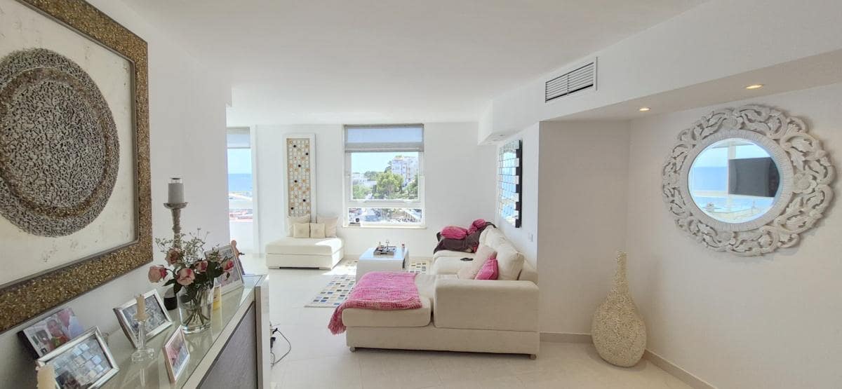 2 bedroom Apartment for sale in Illetas with pool - € 795,000 (Ref: 9908877)