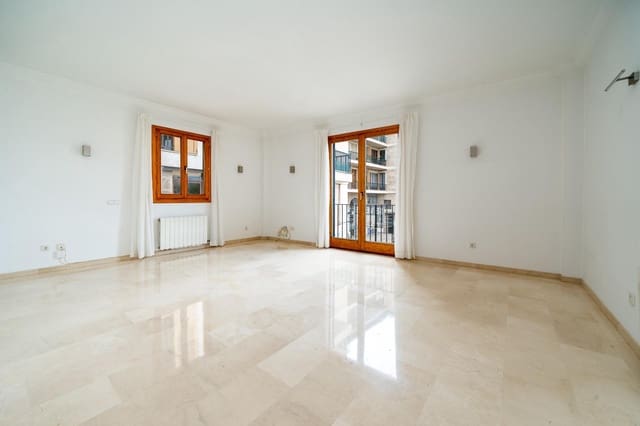 3 quarto Apartamento para venda em Centro, Palma de Mallorca com garagem - 650 000 € (Ref: 10004155)
