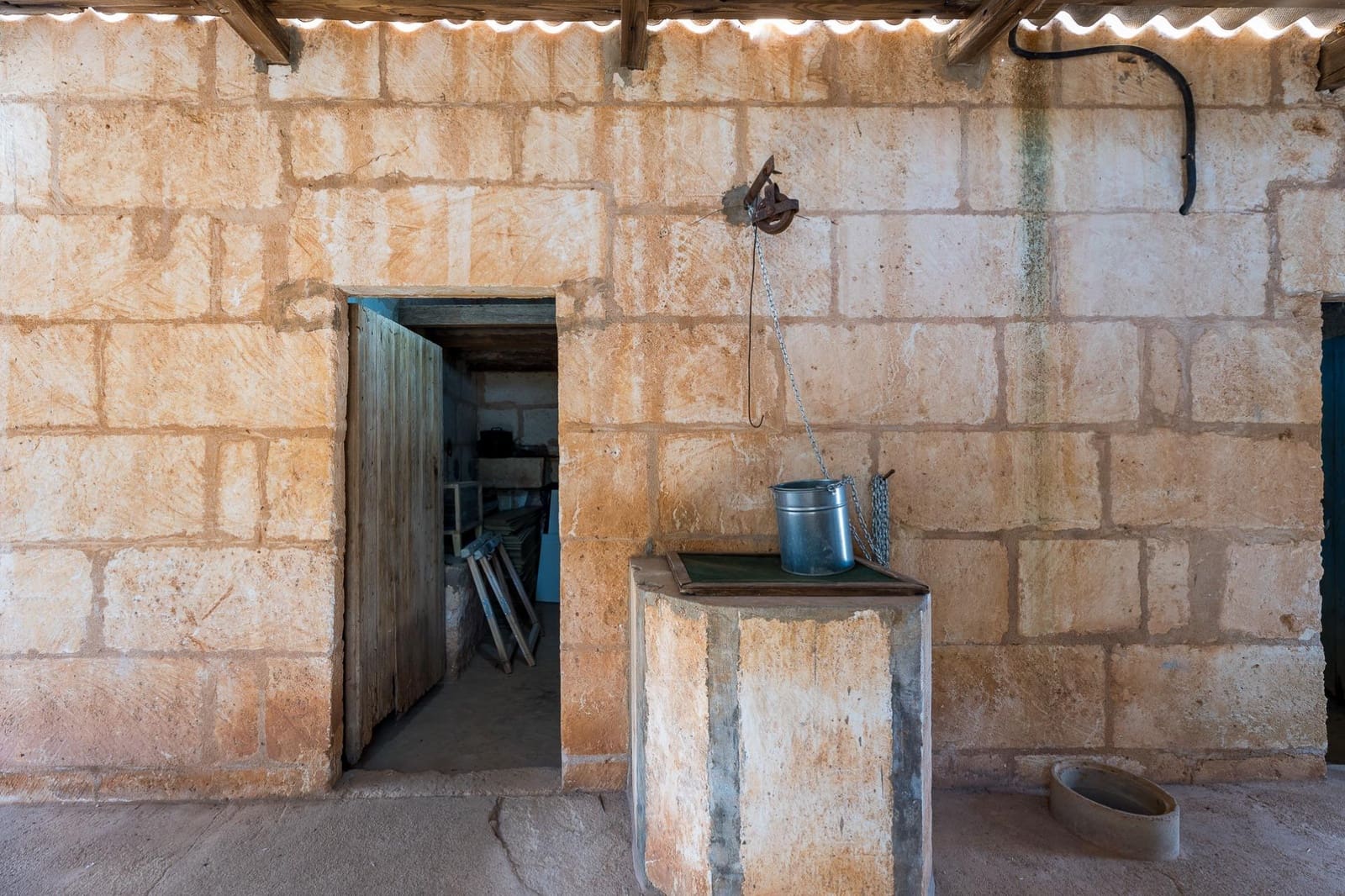 Commercial for sale in Muro - € 480,000 (Ref: 10013337)