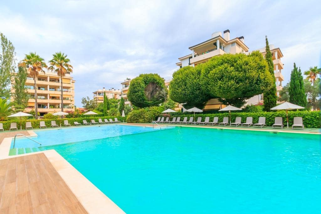 3 makuuhuone Kattohuoneisto vuokrattavana paikassa Palma de Mallorca mukana uima-altaan 
autotalli - 2 000 € (Ref: 10022477)