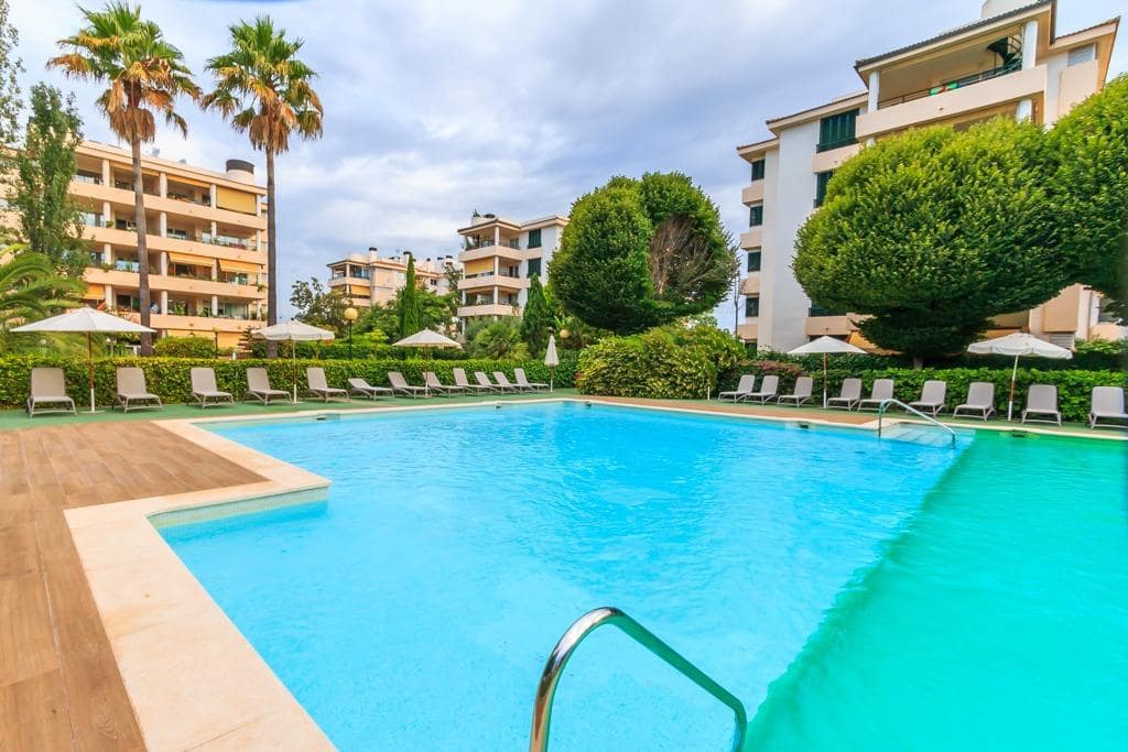 3 makuuhuone Kattohuoneisto vuokrattavana paikassa Palma de Mallorca mukana uima-altaan 
autotalli - 2 000 € (Ref: 10022477)