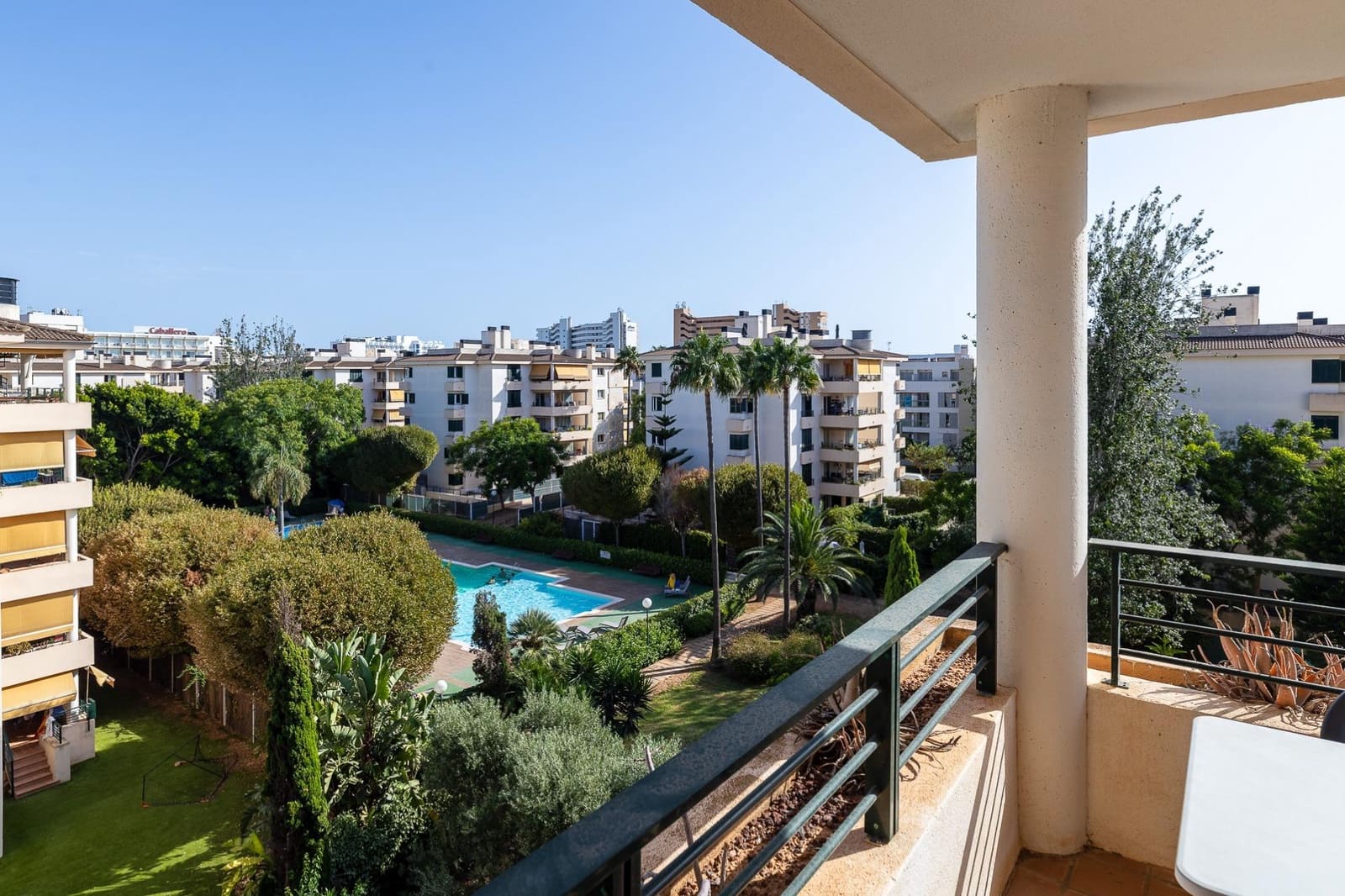 3 makuuhuone Kattohuoneisto vuokrattavana paikassa Palma de Mallorca mukana uima-altaan 
autotalli - 2 000 € (Ref: 10022477)