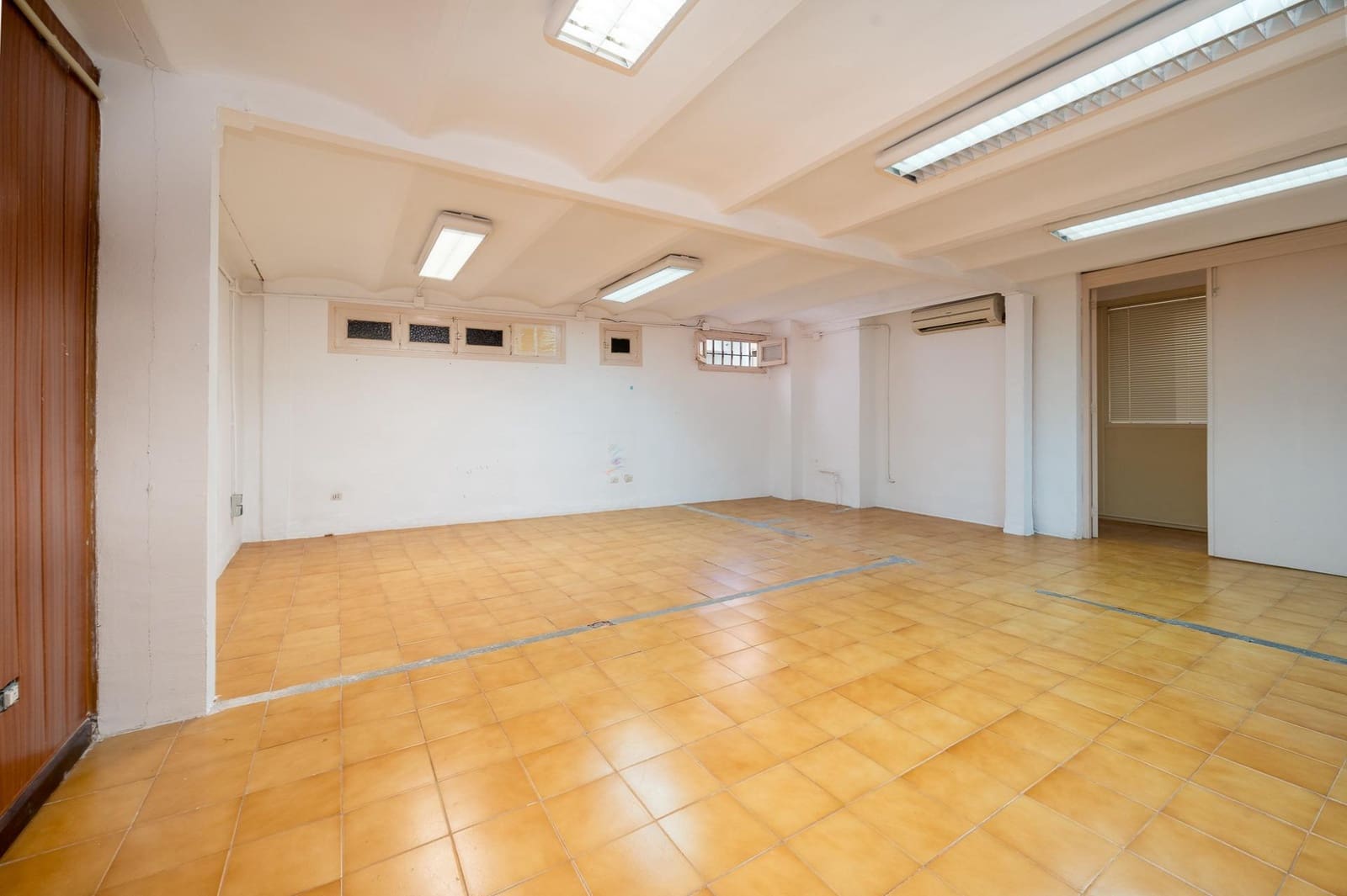 Gewerbe zu vermieten in Palma de Mallorca - 2.500 € (Ref: 10049260)