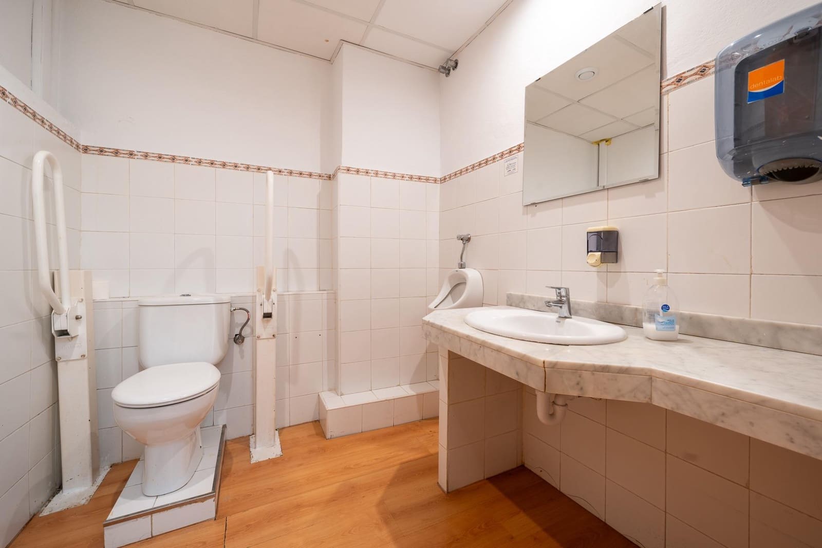 Gewerbe zu vermieten in Palma de Mallorca - 2.500 € (Ref: 10049260)