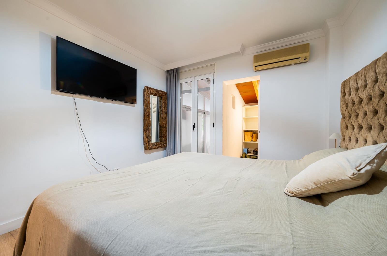 3 bedroom Apartment for sale in Palma de Mallorca - € 375,000 (Ref: 10067924)