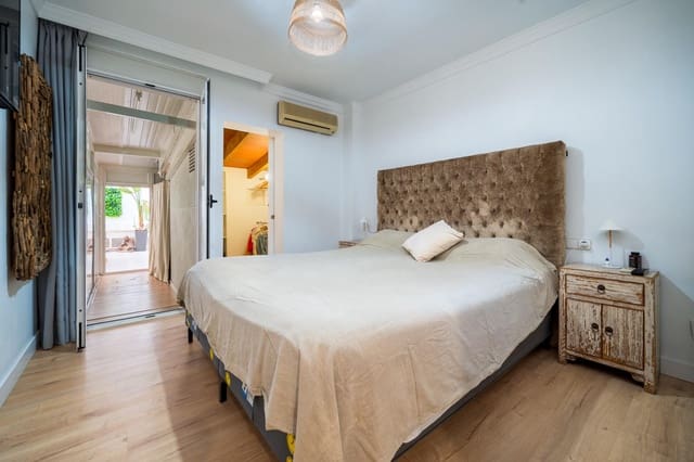 3 bedroom Apartment for sale in Palma de Mallorca - € 375,000 (Ref: 10067924)