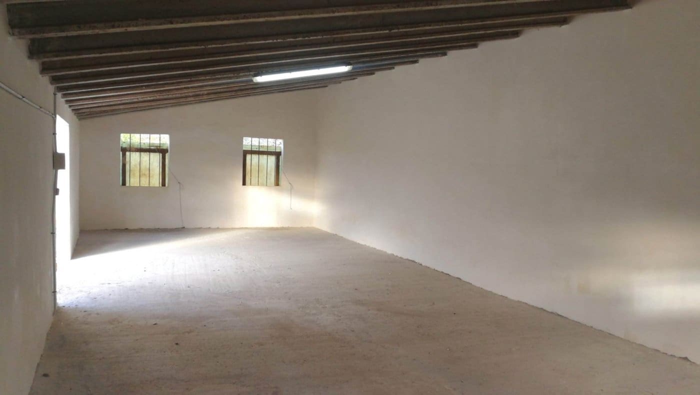 Kommersiell til leie i Marratxi - € 450 (Ref: 10094626)