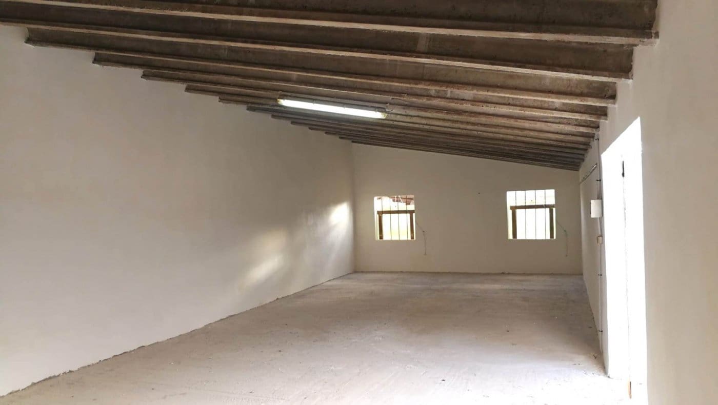 Kommersiell til leie i Marratxi - € 450 (Ref: 10094626)