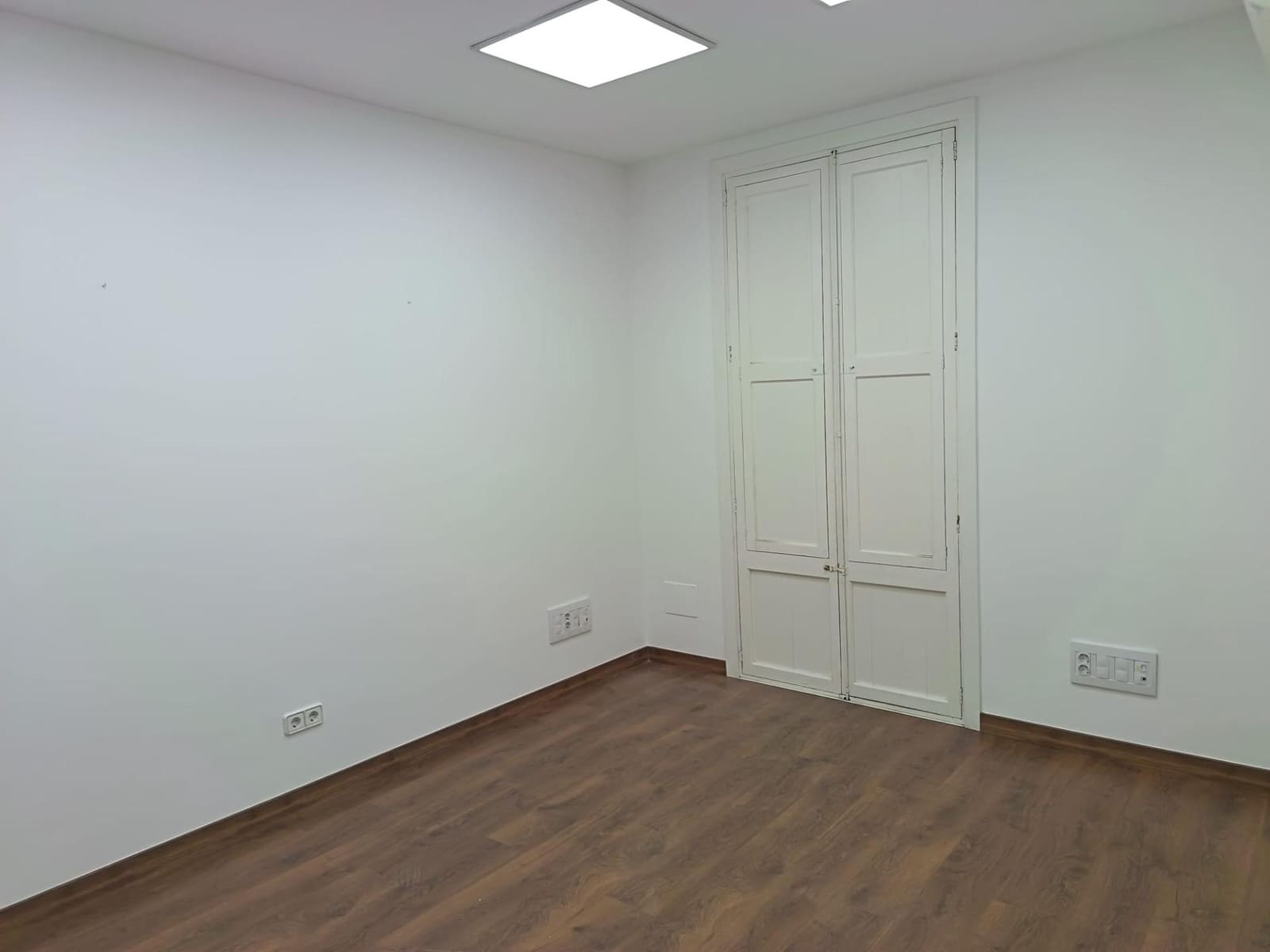 8 Zimmer Büro zu vermieten in Palma de Mallorca - 1.900 € (Ref: 10148846)