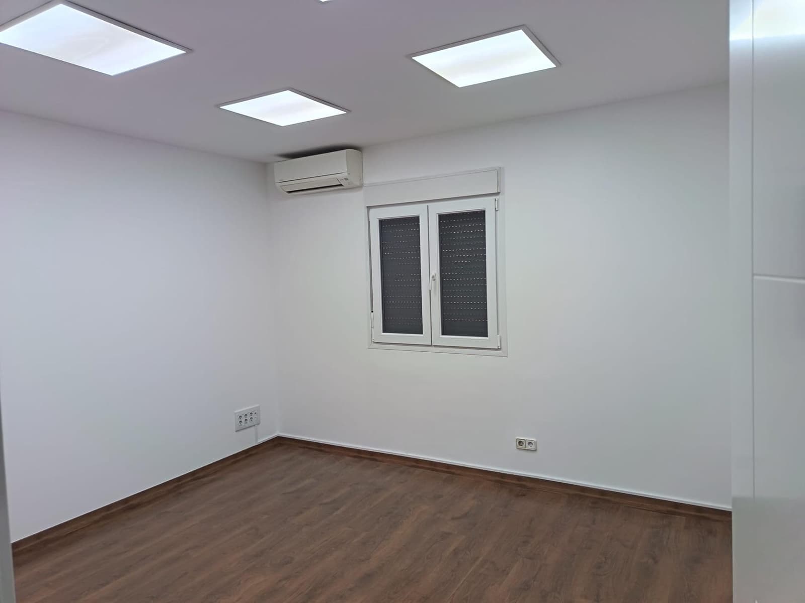 8 Zimmer Büro zu vermieten in Palma de Mallorca - 1.900 € (Ref: 10148846)