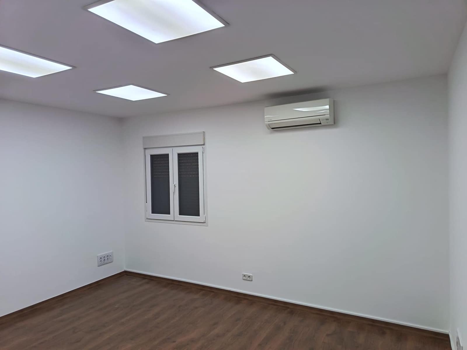 8 Zimmer Büro zu vermieten in Palma de Mallorca - 1.900 € (Ref: 10148846)