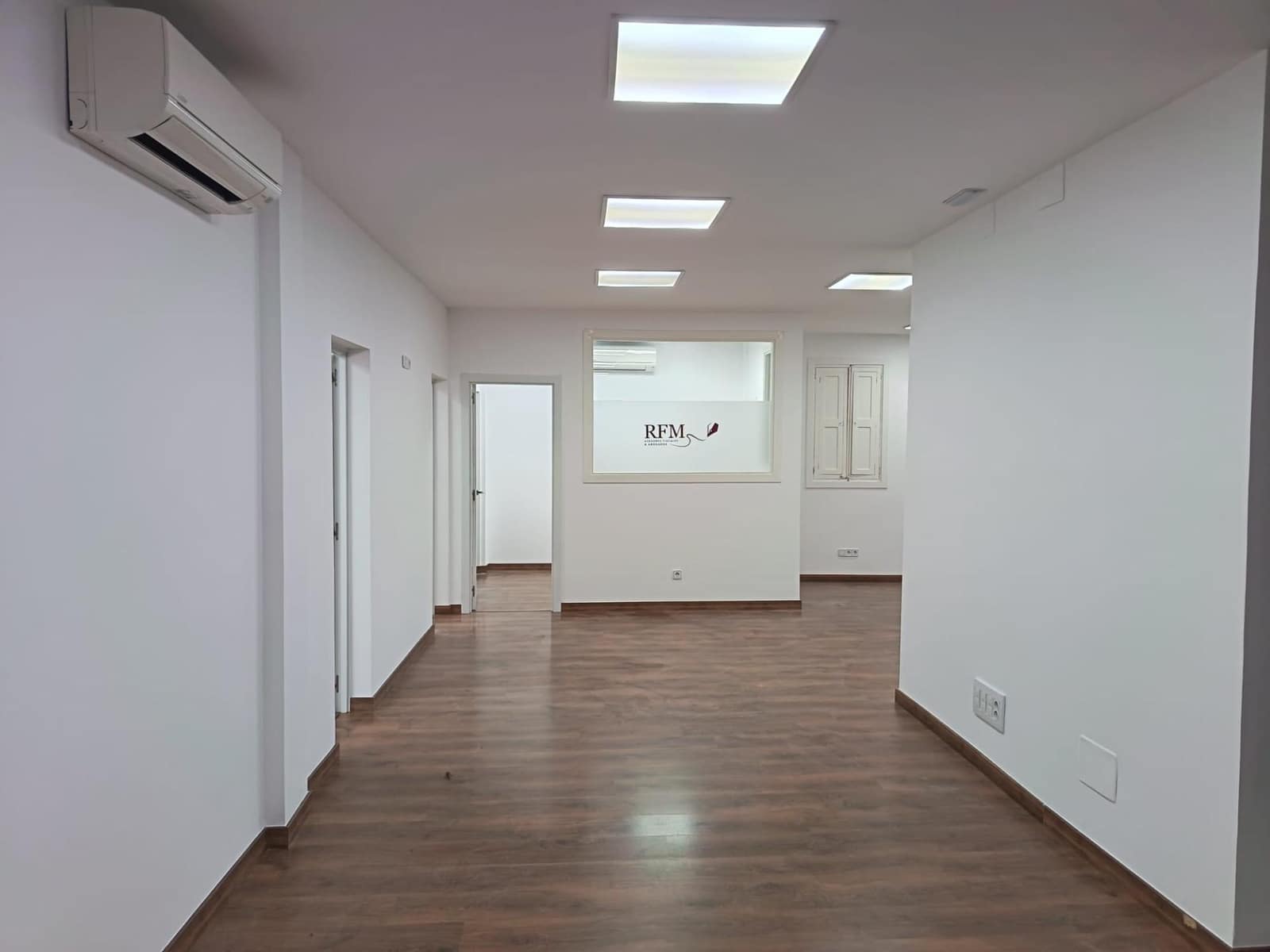 8 Zimmer Büro zu vermieten in Palma de Mallorca - 1.900 € (Ref: 10148846)