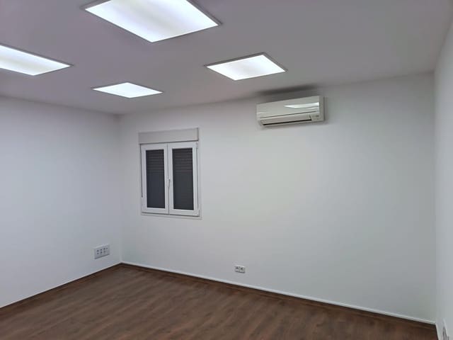 8 Zimmer Büro zu vermieten in Bons Aires, Palma de Mallorca - 1.900 € (Ref: 10148846)