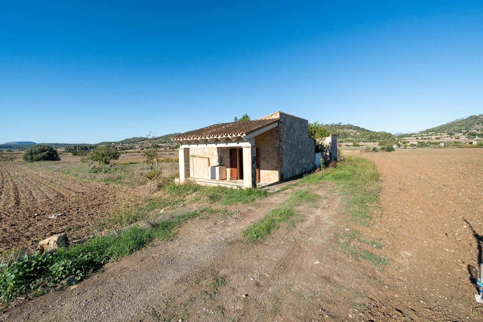 1 soverom Finca/Herregård til salgs i Sant Joan med garasje - € 190 000 (Ref: 10173938)