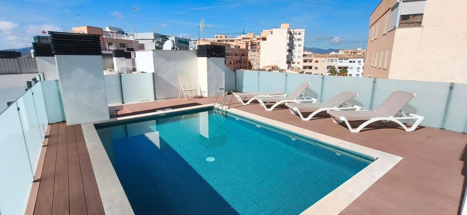 Piso de 2 habitaciones en Palma de Mallorca en alquiler con piscina garaje - 2.350 € (Ref: 10183127)