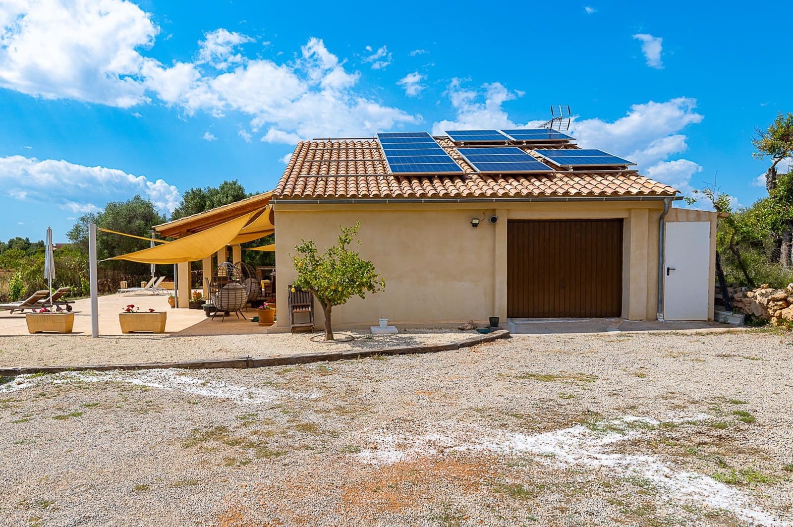 3 sypialnia Finka/Dom wiejski na sprzedaż w Llucmajor z garażem - 840 000 € (Ref: 7576314)