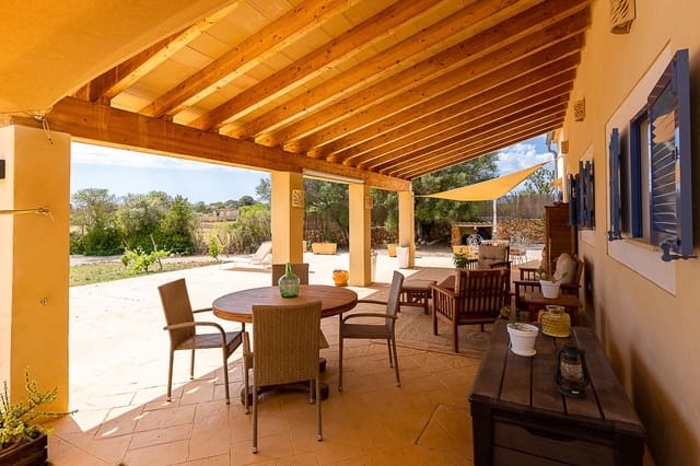 3 soveværelse Finca/Landehus til salg i Llucmajor med garage - € 840.000 (Ref: 7576314)